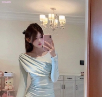 小池  168.47.C.22歲 #台北