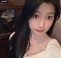 妤兒  160 cm  C cup  22歲