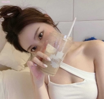 若拉  164cm 46kg 24歲   C+奶