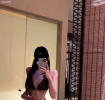 雪梨 168cm D奶 24歲 48kg　