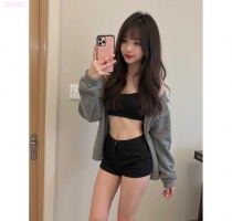 韓玲 158.45.C.23歲  #台南