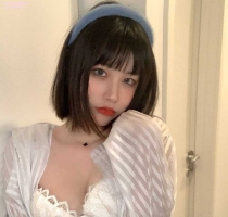 拉拉｜22y｜163cm｜E奶｜48kg