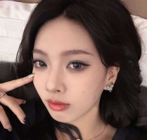 優奈  165cm  48kg E  25歲  #台北