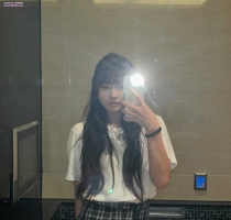 閔月 162cm 46kg C奶 23歲