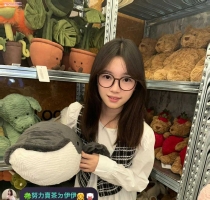 ❤️ 白淺 156-21歲-C-44kg  ❤️ #伊伊台中可約