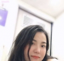 人妻 因老公長期不在家 自己一個人 寂寞難耐