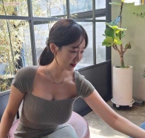 娜娜 168 52 F 20歲    #台北